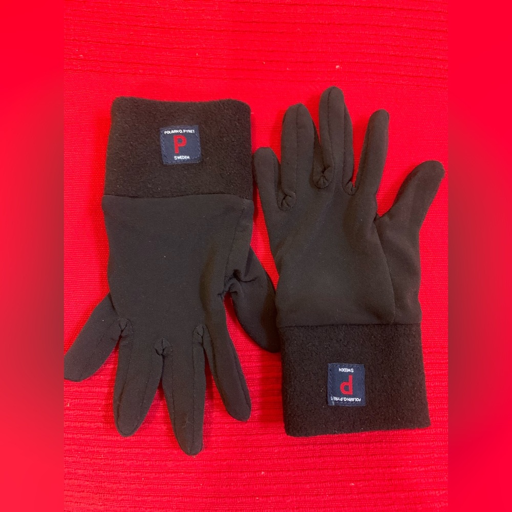 Polarn O Pyret gloves/linings